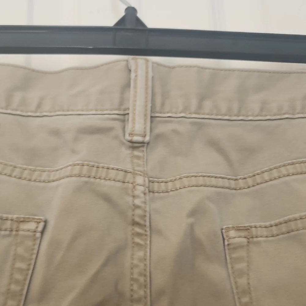 36 X 25  SHORT MAN'S Dockers Men's Khaki Chinos - Picture 6 of 10